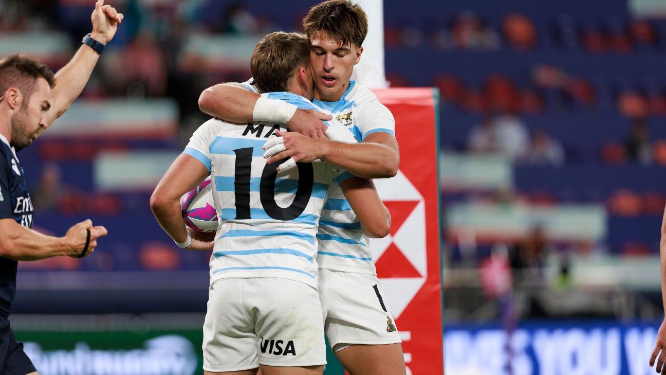 The Pumas 7's defeated Ireland and are in the semifinals of Hong Kong Seven