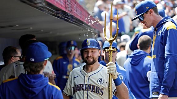 0:51 Clemens crosses the plate and matches the game Kody Clemens scores the first twin race after a high sacrifice, matching the game 1-1.16h0: 44 Raleigh stick and advantage for Seattle! In the seventh inning, Cal Raleight connects a solitary home run to give the advantage 1-0 to the mariners. Clemens crosses the plate and matches the game Kody Clemens scores the first twin race after a high sacrifice, matching the game 1-1.16h0: 44 Juan Soto took her out) and New York Mets defeated Rockies Colorado, to sweep them in the series of three games.13hjim Mcisaac/Getty Images