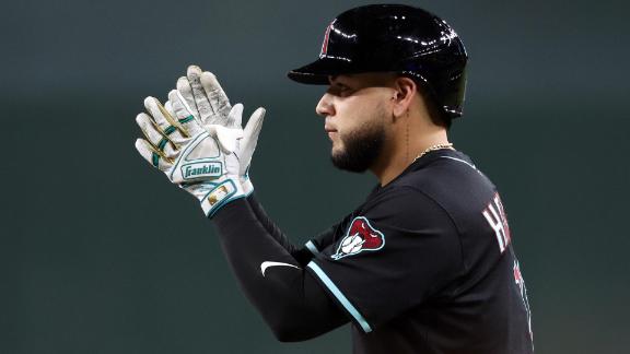 0:35 Gurriel Jr. Dupils the advantage with a bombing in the sixth! Lourdes Gurriel Jr. connected a solid solitary homer in the sixth inning to expand the advantage of the diamondbacks at 2-0 over the giants. 10h0: 47 Seventh entrance with a two -run double that matched the scoreboard and gave new life to the Giants. 10h0: 37 Jose Herrera promotes the race and reaches first after error of Baileyjose Herrera executed a touch of sacrifice that allowed the score of Thomas, and advanced to the first base thanks to an error in the shot of the Bailey receiver.10h0: 35 Gurriel Jr. Duplica Sixth! Lourdes Gurriel Jr. connected a solid solitary homer in the sixth input to expand the advantage of the diamondbacks at 2-0 over the giants.10h0: 47 Fitzgerald tied the game with double clutch for the giants! Tyler Fitzgerald shone in the seventh inning with a double double races that matched the score to the giants.10h0: 37 Blue Jays they stayed with the triumph against YankeesToronto traced to impose itself at the beginning of a series with implications for division.13hgetty Images