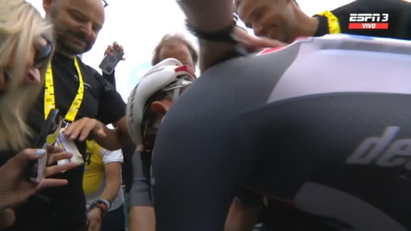 1:35 He looked for it and achieved it: Kaden Groves achieved his first triumph in the Tour of Franceel Cycling Australian took stage 20 of "The Great Boucle".14h2: 58 Technique and caution of Kaden Groves at the Punta de Carrera the cycling of the alpecin-Deck team faces the curves with caution, while pursuing its desired victory in stage 20 of the Tour de France slippery asphalt. 15h1: 29 pedaling to the edge of a fall: the rain punishes the Tour de France in stage 20 in the closure of the day this Saturday, several cyclists were close to falling through the climatic conditions.15h1: 31 The last high mountain stage ended with Thymen Arensmanmanllegó with the right to the top of the plagne. The leader Tadej Pogacar caresses the title of the Tour de France 2025.2d6: 05 Tour de France 2025: live! Who is going first? How do Colombian cyclists march? In this link, all answers.2d