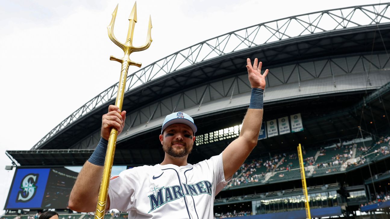 MLB: More home runs in a season and career