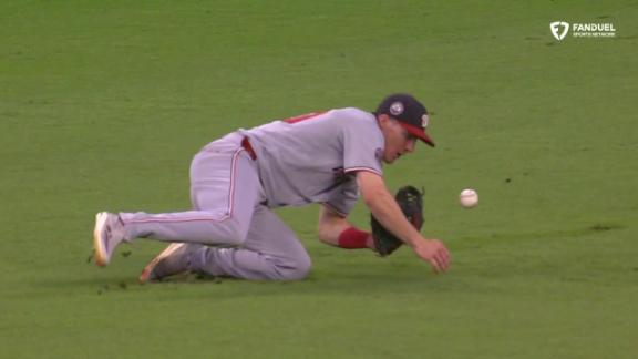 0:37 Sunday ... Jacob Young flies and juggled to secure the ball! 2d0: 27 New game! Ronald's home run coinabraves tied the 1-1 score against Nationals with this solitary home run of Ronald Acuña in the first entry. The Venezuelan reached 19 home runs in the season. 13h0: 32 Braves move away in the third entradabraves extend the board to 6-1 against Nationals with simple tugs against Jackson Rutledge in the third entry. 12h0: 47 New game! Ronald's home run coinabraves tied the 1-1 score against Nationals with this solitary home run of Ronald Acuña in the first entry. The Venezuelan reached 19 home runs in the season. 13h0: 32 Braves move away in the third entradabraves extend the board to 6-1 against Nationals with simple tugs against Jackson Rutledge in the third entry.12h0: 47 If the Mets are out of postseason will be the great failure18h2: 02 Yogi Berra, Yankees and the biggest baseball game From the history of the greatest game to catch balls for the 100th anniversary of the birth of Yogi Berra, imposes a new Guiness record on New Jersey.19halyssa Roenigk, ESPNRUNWAY 4 for ESPN