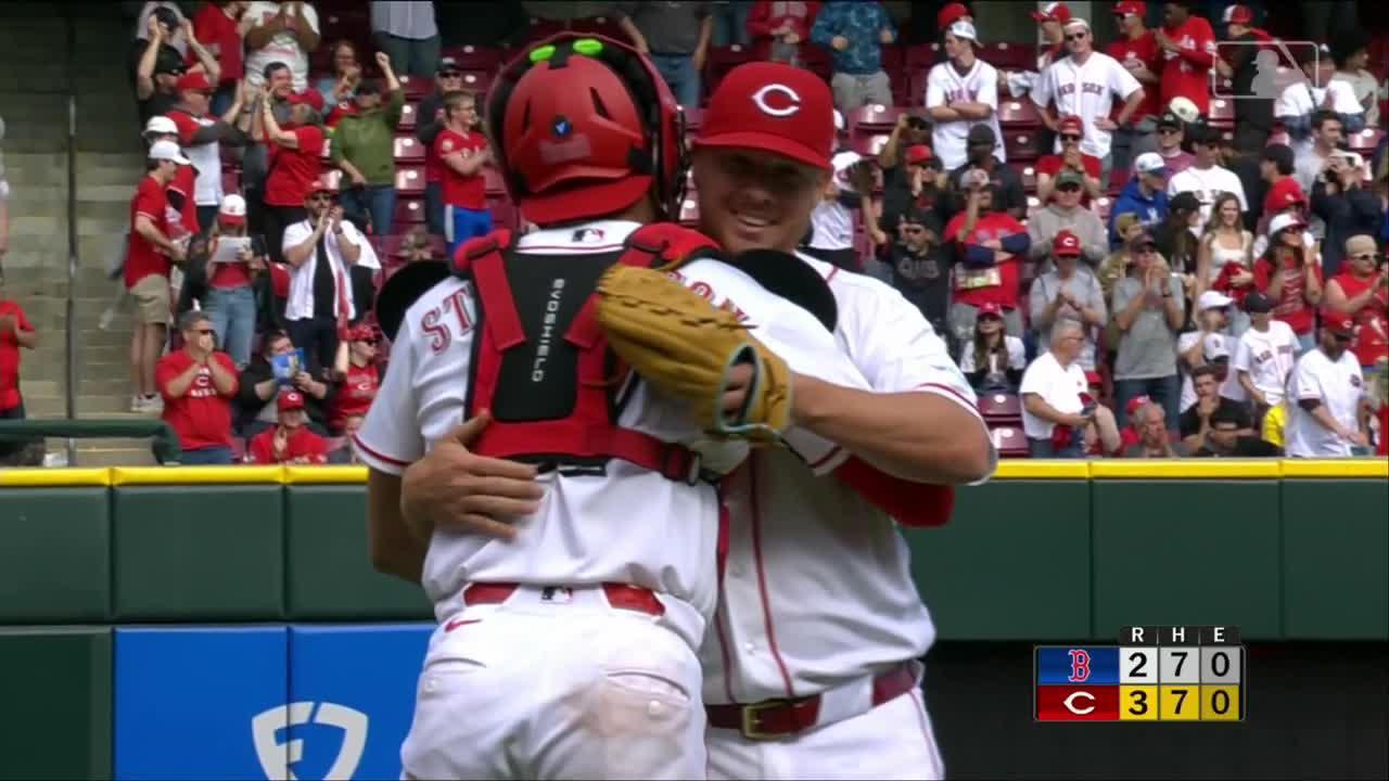 0:15 Wilyer Abreu breaks the score against CincinnattiWilyer Abreu with a great 2-run homer to open the scoring against the Cincinnatti Reds.7h0:58 He turned off the lights! Emilio Pagan closes the game for the RedsEmilio Pagan gave the Cincinatti Reds the victory against the Boston Red Sox.7h0:15 Wilyer Abreu breaks the score against CincinattiWilyer Abreu with a great 2-run home run to open the scoring against the Cincinnatti Reds.7h0:58 Jorge Soler shines with a spectacular catch!7h0:16 Kazuma Okamoto connects his first home run in big leagues7h0:51 Debutant Munetaka Murakami league third game with home run7h0:34 Miami explodes! Owen Caissie hits the walk-offOwen Caissie unleashed the madness with a great home run to win the game for the Miami Marlins.6h1:01 Table and stop the street! Keibert Ruiz hits a two-run home run, table and stops the street! Keibert Ruiz hits a two-run homer7h0:40 Pete Alonso hits an RBI single for the OriolesPete Alonso hits an RBI single for the Orioles8h0:16 Yandy Diaz increases Tampa's lead with an RBI singleYandy Diaz increases Tampa's lead with an RBI single8h0:20 Zach Neto goes to the street with a teammate on base!Zach Neto goes to the street with a teammate on base!7h0:14 Single by Juan Soto to tie the game against PiratesJuan Soto hit an RBI single in the fifth inning to tie the game against Pirates.8h0:33 Andrew McCutchen hits a home runAndrew McCutchen hits a home run9h0:19 Carter Jensen hits the home run with a home runCarter Jensen hits the home run with a home run10h0:24 Miami explodes! Owen Caissie hits the walk-offOwen Caissie unleashed the madness with a great home run to win the game for the Miami Marlins.6h1:01 Table and stop the street! Keibert Ruiz hits a two-run home run, table and stops the street! Keibert Ruiz hits a two-run homer7h0:40 Pete Alonso hits an RBI single for the OriolesPete Alonso hits an RBI single for the Orioles8h0:16 Yandy Diaz increases Tampa's lead with an RBI singleYandy Diaz increases Tampa's lead with an RBI single8h0:20 Zach Neto goes to the street with a teammate on base!Zach Neto goes to the street with a teammate on base!7h0:14 Single by Juan Soto to tie the game against PiratesJuan Soto hit an RBI single in the fifth inning to tie the game against Pirates.8h0:33 Andrew McCutchen hits a home runAndrew McCutchen hits a home run9h0:19 Carter Jensen homers with a home runCarter Jensen home runs with a home run10h0:24 Deep! Aaron Judge hits a solo home run1d0:35 Aaron Judge, who needed the fewest games to reach 370 home runsAaron Judge hit the 370th home run in the 1,148th game of his career, surpassing by 201 the mark set by Mark McGwire in 1999.1dESPN DigitalAP Photo/Jeff Chiu
