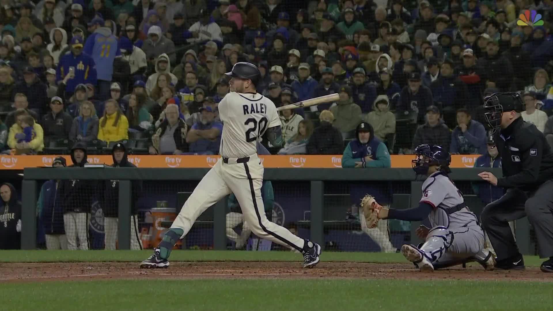 0:32 Leonardo Rivas puts Seattle ahead with an RBI singleLeonar Rivas puts Seattle ahead with an RBI single4h0:18 Raley drives Arozarena to increase Seattle's leadRaley drives Arozarena to increase Seattle's lead4h0:32 Leonardo Rivas puts Seattle ahead with an RBI singleLeonardo Rivas puts Seattle ahead with an RBI single4h0:18 It explodes the stadium! Eugenio Suárez hits a home run for 3-27h0:57 Suárez gives victory and series to Reds over Red SoxEugenio Suárez hit a three-run homer, in the bottom of the sixth inning, to turn the score around and lead Cincinnati to the victory over Boston that gave them the series.9hJeff Dean/Getty Images
