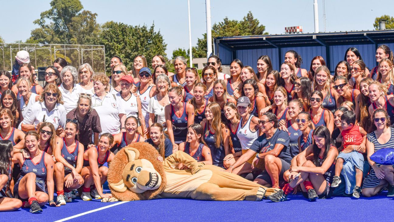 BA inaugurated its water court and the Metropolitano is celebrating