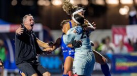 Las Diablas: doctors, engineers, teachers and World Cup winners