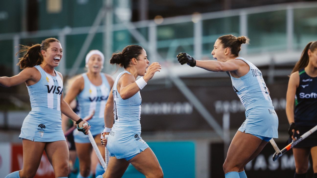 The Argentine players with the most matches who play in the National Team today