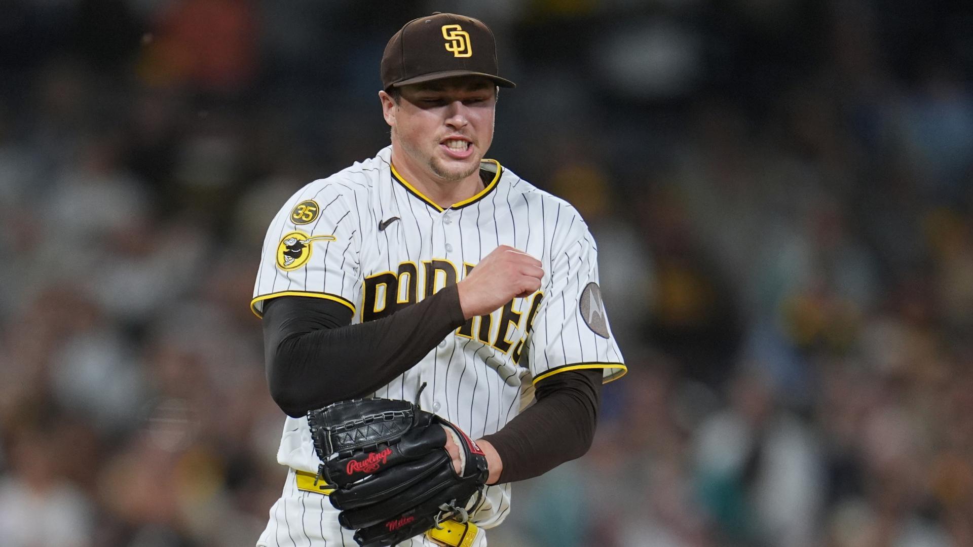 0:28 Fernando Tatis Jr. drives in two runs with a key single for the Padres10h0:28 Fernando Tatis Jr. signs a defensive gem with a spectacular catch10h0:19 Mason Miller dominates the closing with the last strikeout of the game!10h0:28 Fernando Tatis Jr. drives in two runs with a key single for the Padres10h0:28 Fernando Tatis Jr. signs a defensive gem with a spectacular catch10h0:19 MLB: Why Mexicans have little space in the rotations? At the moment, there are only three Mexican starting pitchers in Major League rotations in 2026. Why is this happening? 11hEnrique OrtegaJulio Aguilar/Getty Images
