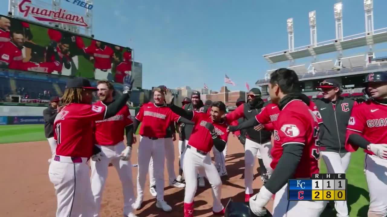 0:31 Mets leave the D-backs prone with Mauricio's hit6h0:54 Ozzie Albies punishes and makes it 5-2 for the BravesOzzie Albies hit a solo home run in the eighth inning to extend the Braves' lead 5-2 over the Angels.44m0:30 Willi Castro punishes and puts Colorado aheadWilli Castro hit a two-run home run that broke the tie and put the Rockies up 3-1 in the fourth inning.3h0:24 Skenes adds 6 strikeouts in 6.1 innings pitchedSkenes adds 6 strikeouts in 6.1 innings pitched3h0:51 Skubal suffers in the fifth and the Twins take control 4-0The Twins put together a rally in the fifth inning with RBI hits from Keaschall, Jeffers and Bell to make it 4-0 against the Tigers.3h0:50 Cubs lead 9-2 with a two-run homer by Moisés BallesterosCubs lead 9-2 with a two-run homer by Moisés Ballesteros4h0:17 Konnor Griffin extends the lead in the eighth with a two-run hitKonnor Griffin extends the lead in the eighth with a two-run hit4h0:16 Garrett Crochet adds 7 strikeouts for BostonGarrett Crochet adds 7 strikeouts for Boston3h0:36 Nathaniel Lowe's single produces the go-ahead run in the tenthNathaniel Lowe's single produces the go-ahead run in the tenth3h0:30 Walker closes the gap with a home run off PoulinJordan Walker's home run allowed the Cardinals to get closer on the scoreboard in the top of the seventh.3h0:30 Rangers turn the score around with Higashioka's home runKyle Higashioka He hit a two-run home run in the fifth inning to give the Rangers a 3-2 lead at a key moment in the game. 3h0:32 Gunnar Henderson's home run breaks the tie and puts the Orioles ahead. Gunnar Henderson hit his fourth home run of the season in his eleventh game played. He didn't hit his fourth home run of last season until his 30th game. 7h0:32 Ozzie Albies punishes and makes it 5-2 for the Braves put the Rockies up 3-1 in the fourth inning.3h0:24 Skenes adds 6 strikeouts in 6.1 innings pitchedSkenes adds 6 strikeouts in 6.1 innings pitched3h0:51 Skubal suffers in the fifth and the Twins take control 4-0The Twins put together a rally in the fifth inning with RBI hits by Keaschall, Jeffers and Bell to make it 4-0 against the Tigers.3h0:50 Cubs lead 9-2 with a two-run homer by Moisés BallesterosCubs lead 9-2 with a two-run homer by Moisés Ballesteros4h0:17 Konnor Griffin extends the lead in the eighth with a two-run hitKonnor Griffin extends the lead in the eighth with a two-run hit4h0:16 Garrett Crochet adds 7 strikeouts for BostonGarrett Crochet adds 7 strikeouts for Boston3h0:36 Nathaniel Lowe's single produces the go-ahead run in the tenthNathaniel Lowe's single produces the go-ahead run in the tenth3h0:30 Walker closes the gap with a home run off PoulinJordan Walker's home run allowed the Cardinals to get closer on the scoreboard in the top of the seventh.3h0:30 Rangers turn the score around with Higashioka's home runKyle Higashioka He hit a two-run home run in the fifth inning to give the Rangers a 3-2 lead at a key moment in the game. 3h0:32 Gunnar Henderson's home run breaks the tie and puts the Orioles ahead. Gunnar Henderson hit his fourth home run of the season in his eleventh game played. He didn't hit his fourth home run of last season until his 30th game.7h0:32 💥 Susac punishes with a triple and makes it 6-0 for Giants1h0:39 Giants shut out Phillies and ends a string of four setbacksSan Francisco unleashed a 12-hit offensive to beat Philadelphia and end a four-game losing streak with a shutout.1hAP Photo/Jeff Chiu
