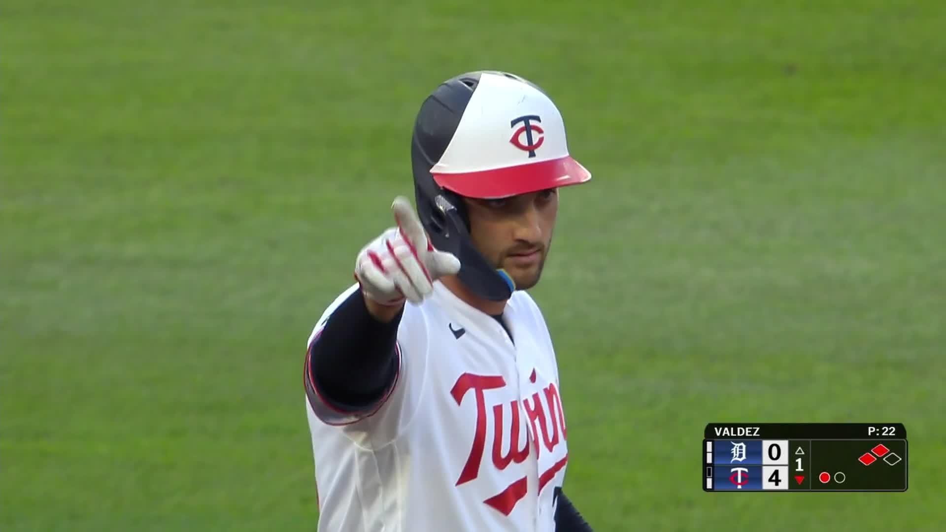 1:18 Rob Refsnyder jumps over the wall and makes a spectacular catch for the Mariners17h0:40 Another one for the Giants! Devers punishes the Phillies and makes it 5-0 in San Francisco16h0:34 Devers goes to the street in the 6th! Giants are up 3-0 against the Phillies16h0:28 The Rockies take a 9-1 lead with an RBI single by Troy Johnston15h0:31 RBI double by Ezequiel Tovar extends the Rockies' lead15h0:28 Hunter Goodman hits a home run for the Rockies15h0:27 RBI double by Ezequiel Tovar extends the Rockies' lead15h0:28 Hunter Goodman hits a home run for the Rockies15h0:27 Ángel Martínez hits grand slam18h0:21 José Ramírez extends the Guardians' lead with a double18h0:42 Chase DeLauter hits a two-run double for the Guardians18h0:44 Michael Conforto empties the bases with a triple12h0:55 Cubs hit first with a home run by Nico Hoerner12h0:27 Luisangel Acuña puts the Whites up 2-0 Sox16h0:32 Taylor Ward hits a run-scoring double for the Orioles16h0:41 Jake Cronenworth hits a home run18h0:32 Connor Norby hits a strong home run12h0:25 Nick Castellanos drives in two runs for the Padres18h0:39 Joey Bart hits a run-scoring single for the Pirates18h0:34 Reds' Sal Stewart hits the home run fence12h0:25 José Ramírez extends the Guardians' lead with a double18h0:42 Chase DeLauter hits a two-run double for the Guardians18h0:44 Michael Conforto empties the bases with a triple12h0:55 Cubs hit first with a home run by Nico Hoerner12h0:27 Luisangel Acuña puts the White Sox up 2-016h0:32 Taylor Ward hits an RBI double career for the Orioles16h0:41 Jake Cronenworth blows the wall with a home run18h0:32 Connor Norby hits a powerful home run12h0:25 Nick Castellanos drives in two runs for the Padres18h0:39 Joey Bart hits a run-scoring single for the Pirates18h0:34 Sal Stewart, of the Reds, blows the wall12h0:25 Are we living in the 'Golden Era' of the Dominican starting pitching in MLB? The Dominican starting pitchers have been the main face of the Caribbean country during a very busy start to the season.22hJuan Arturo Recio | ESPN DigitalESPN Digital
