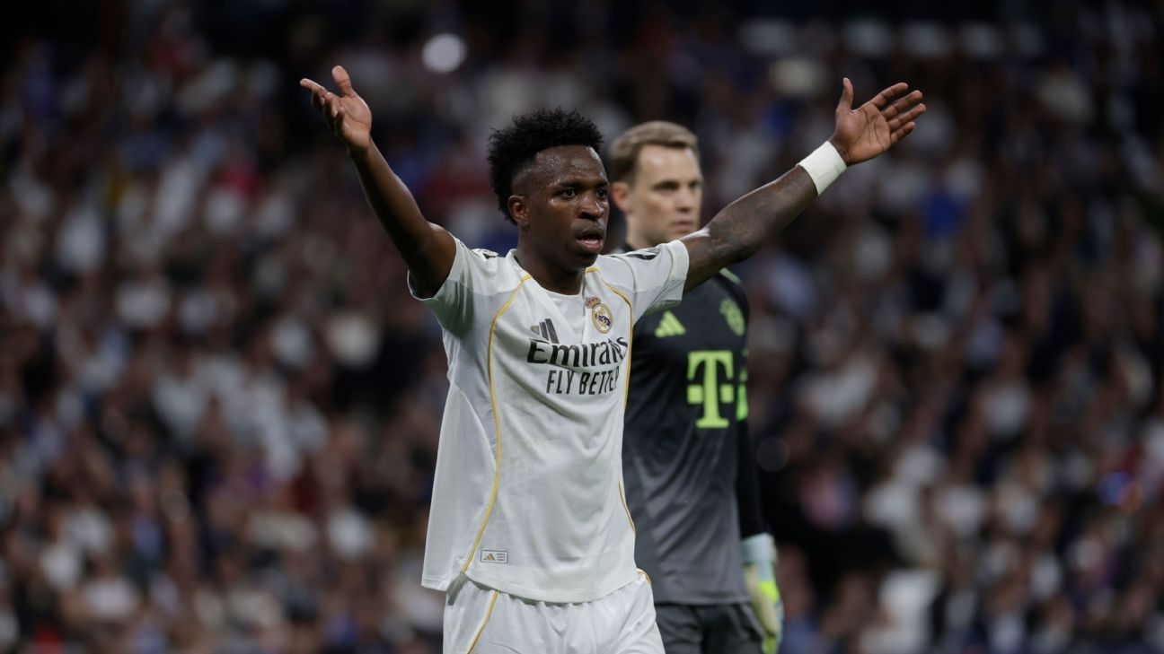 Van der Vaart criticized Vinicius for "falling down and getting up as if nothing had happened"