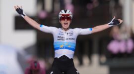 Vollering wins the Finestre but does not take the lead from Van der Breggen