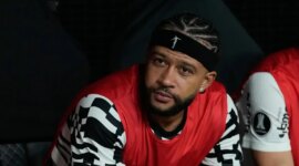 The ex-culé Memphis Depay leaves everyone stunned with what he does in the middle of the interview: it lasted less than 10 seconds!
