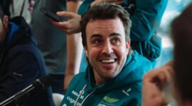 Checo Pérez: “Fernando Alonso is different. We still see him in F1 until he is 60 years old”