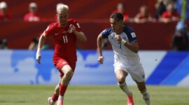 Newcastle, on the verge of signing a 35 million euro full-back
