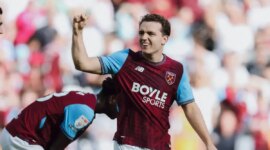 The weekend attendance record in England, in a Second Division match