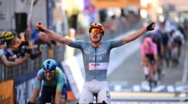 Del Toro is hunted in the final part of a Gran Piemonte that Godon takes